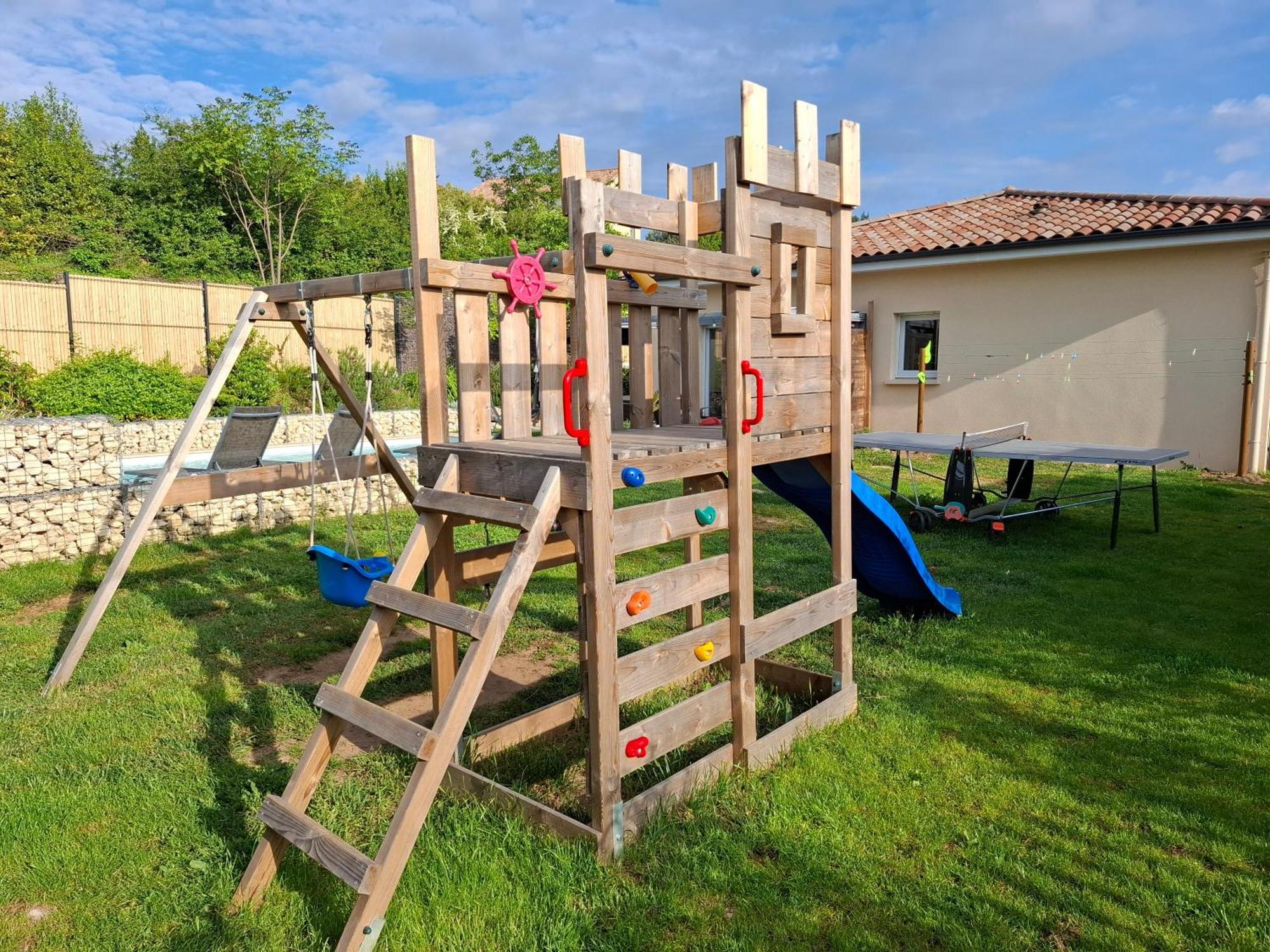 La Villa Des Papillons De Dugradus Aubenas Eksteriør billede